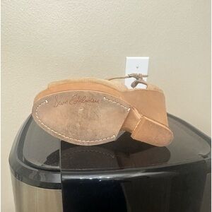 Sam Edelman 8.5 brown wedge, 4" heal with 1 inch toe lift.. so 5" leather upper